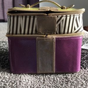 HENRI BENDEL  SMALL TRAIN CASE